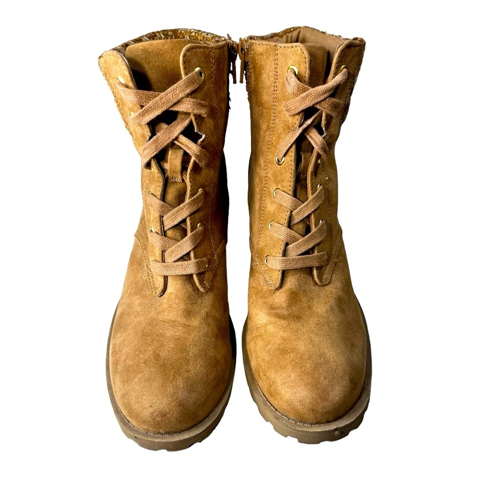 Me Too Rhyme Camel  Brown Tan Faux Suede Heel d Boots.